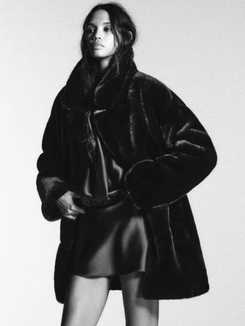ZARA Faux Fur Plush Coat Jacket, Black, Womens Size M, NWOT, Bloggers Fav
